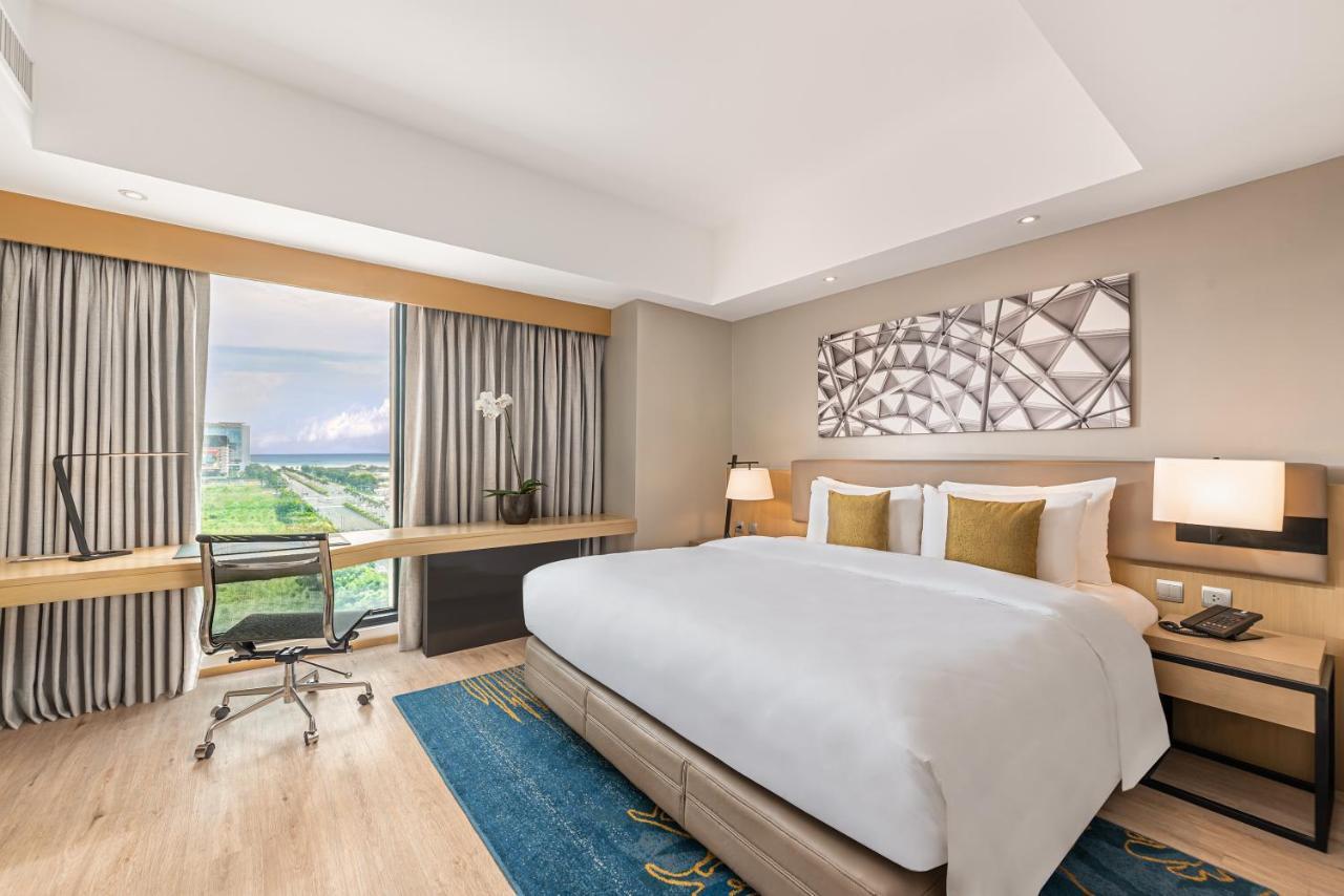 Seda Manila Bay Hotel Paranaque City Bagian luar foto