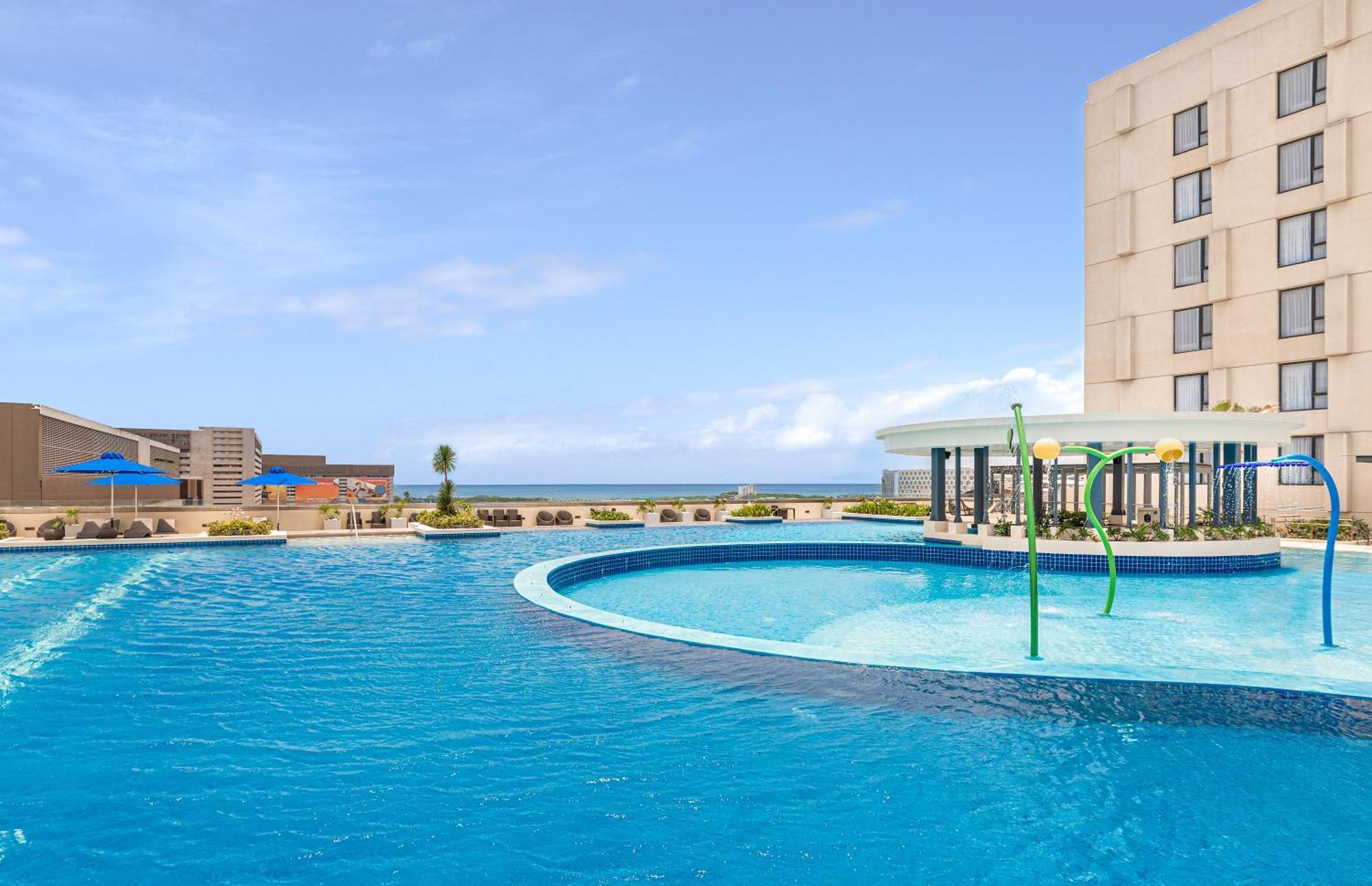 Seda Manila Bay Hotel Paranaque City Bagian luar foto