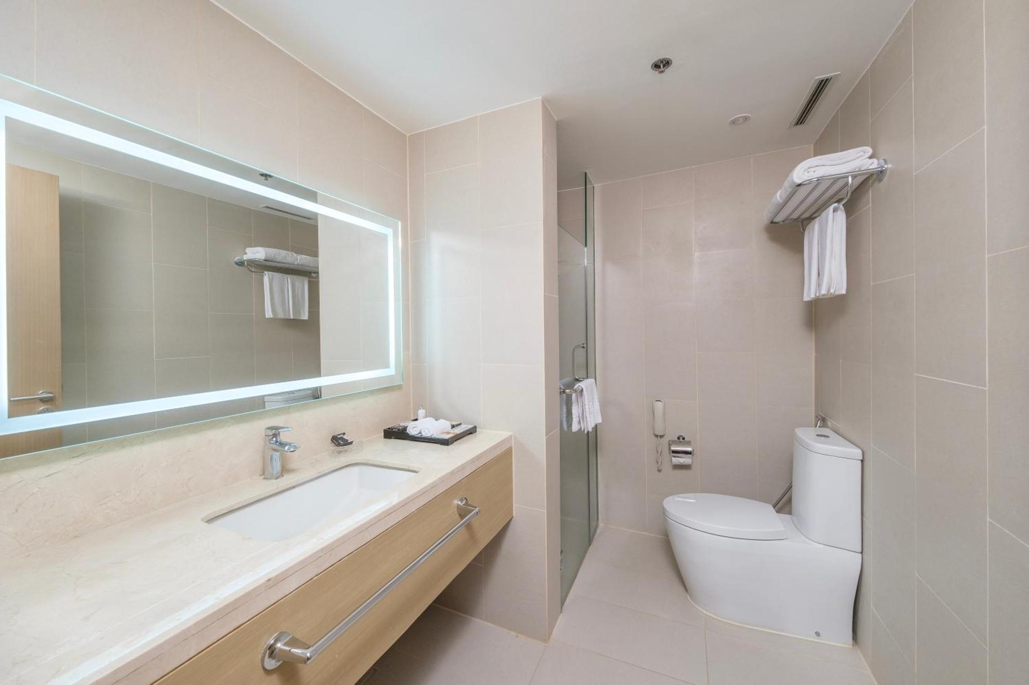 Seda Manila Bay Hotel Paranaque City Bagian luar foto